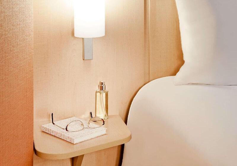 غرفة قياسية سرير مزدوج, Ibis Győr