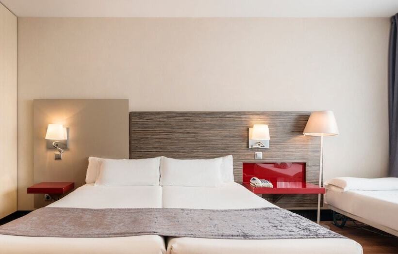 Номер Стандарт Трехместный, Ilunion Barcelona