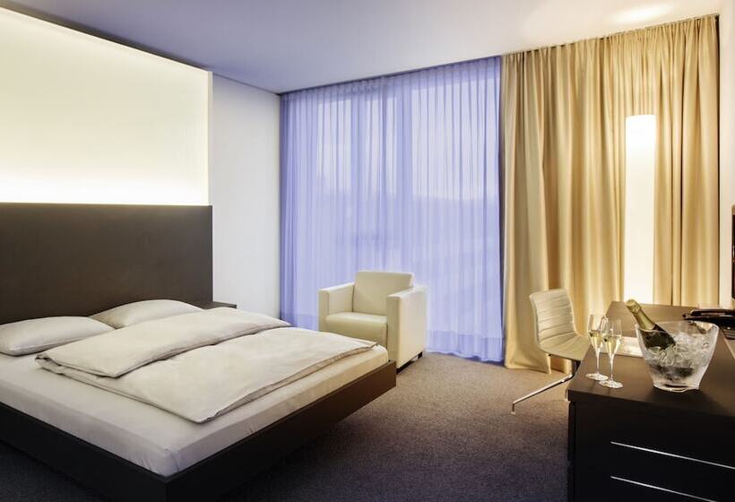 Номер Премиум, Innside By Meliá Dusseldorf Derendorf