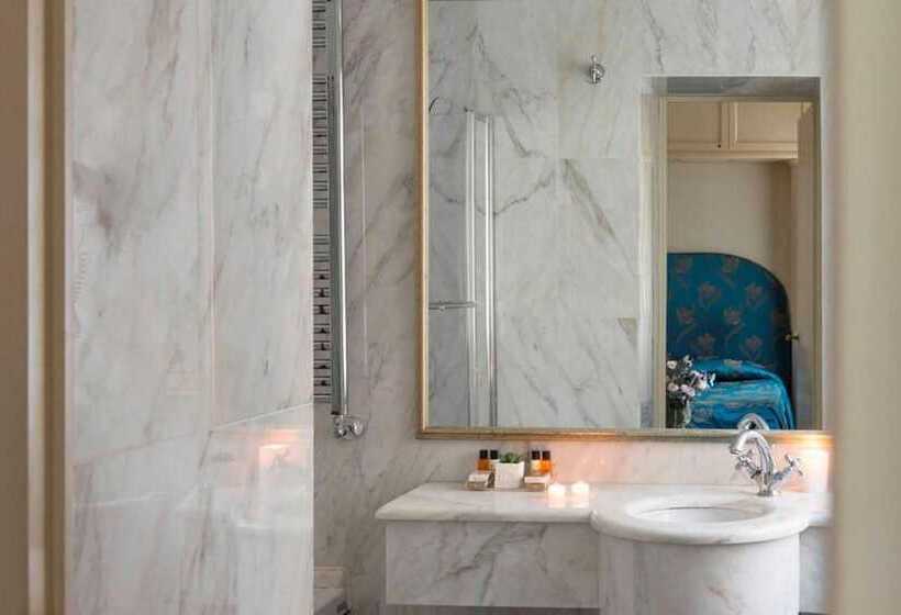 اتاق پرمیوم, Relais Dei Fiori