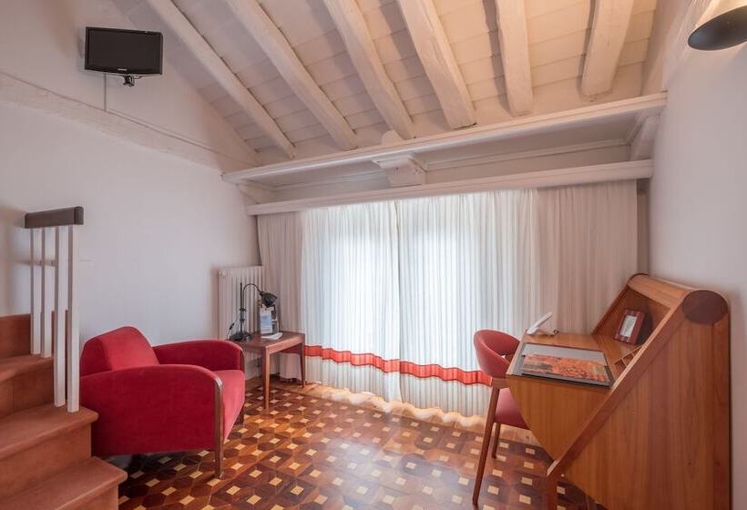 Номер Дюплекс, Posada Santa Maria La Real