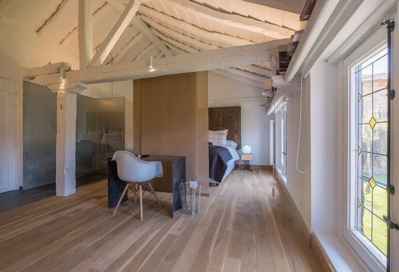 套房, Posada Santa Maria La Real