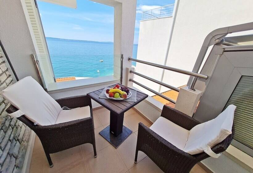 סוויטה צדדית נוף לים, Sunce