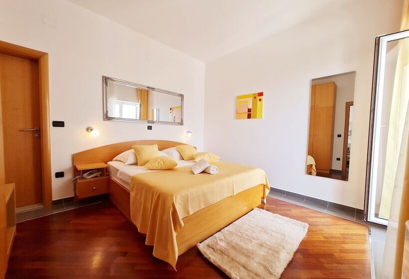 סוויטה צדדית נוף לים, Sunce