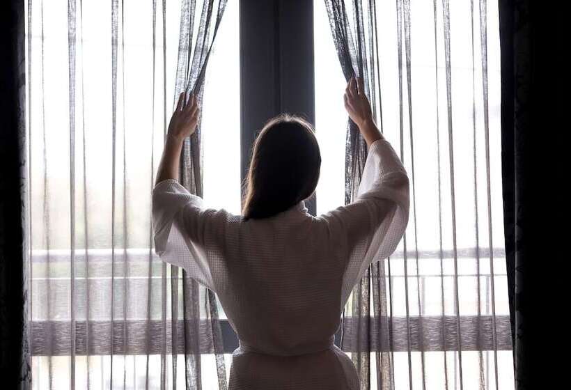 סוויטה נשיאותית, The Twelve