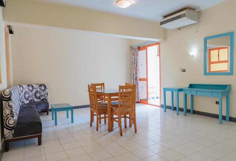 آپارتمان 1 خوابه با چشم‌انداز استخر, Empire Hotel Aqua Park