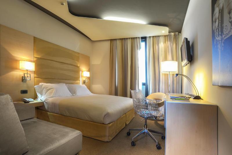 اتاق استاندارد, Empire Hotel Aqua Park