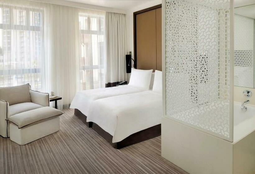 اتاق لوکس, Boulevard, Autograph Collection