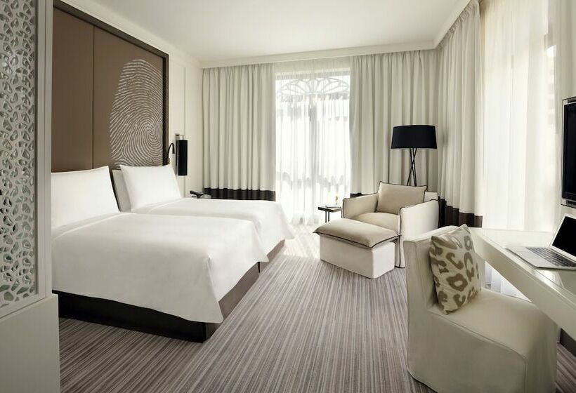 اتاق لوکس, Boulevard, Autograph Collection