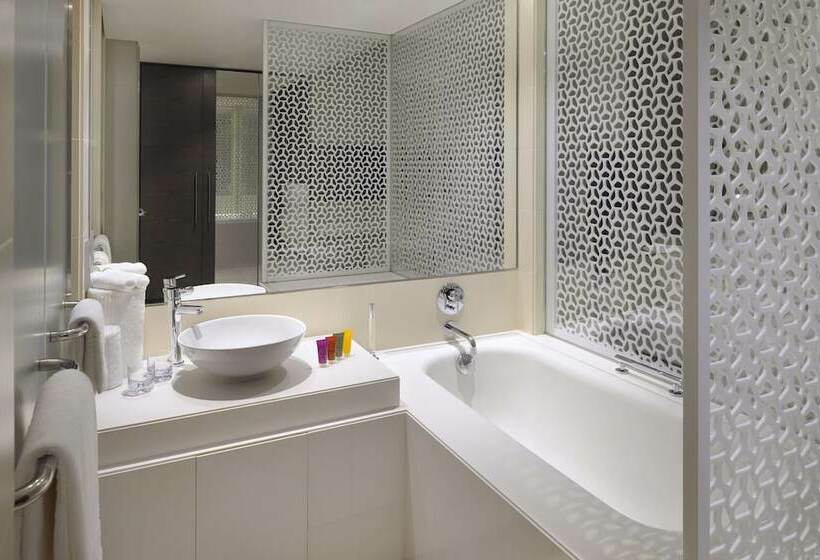 اتاق لوکس, Boulevard, Autograph Collection