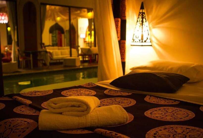 غرفة سوبيريور مطلة على حمام السباحة, Villa Das Arábias Boutique