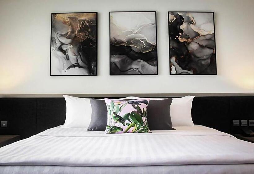 غرفة قياسية سرير كينج, Paradox Resort Phuket   Sha Plus