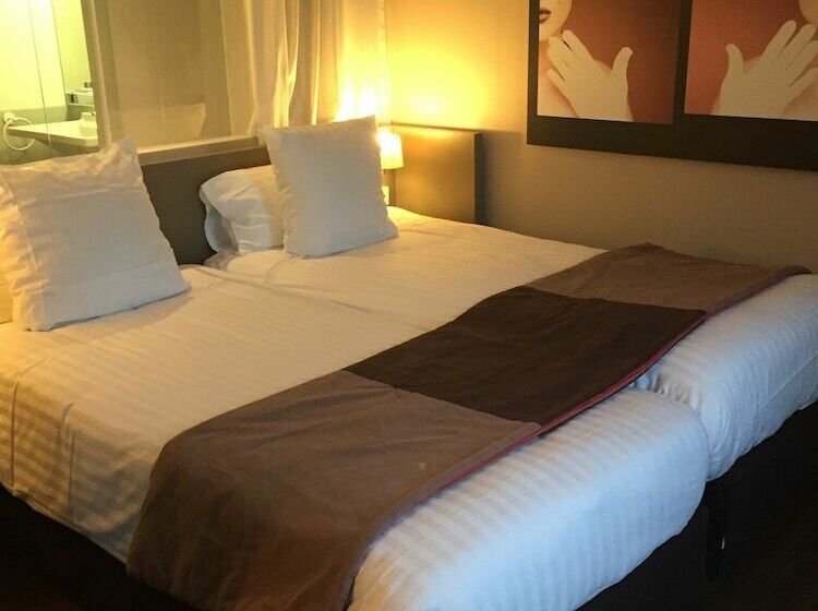 جناح جونيور, Standing Hotel Suites By Actisource