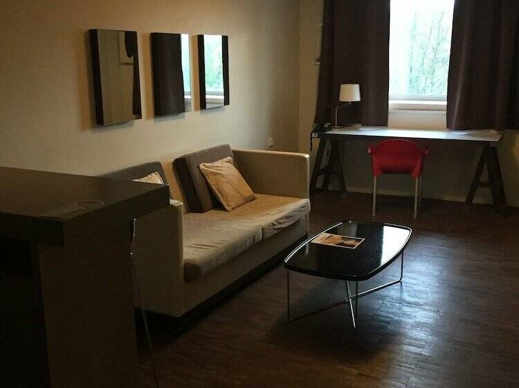 جناح جونيور, Standing Hotel Suites By Actisource