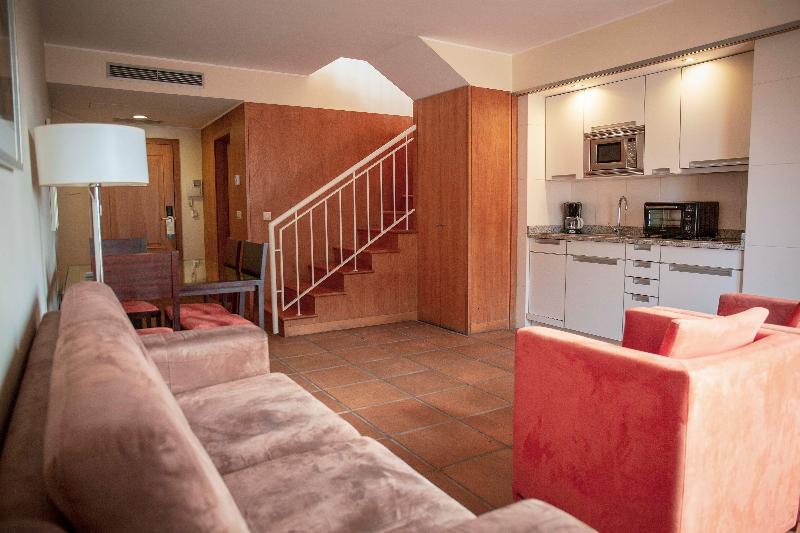 Апартаменты 3 Спальни, Apartamentos Turisticos Atlantida