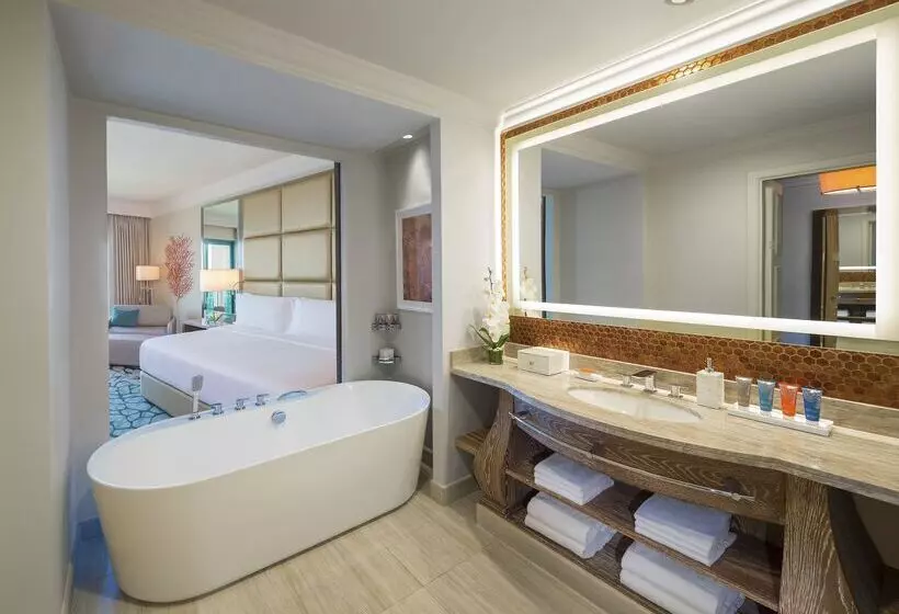 Club Room King Bed, Atlantis, The Palm