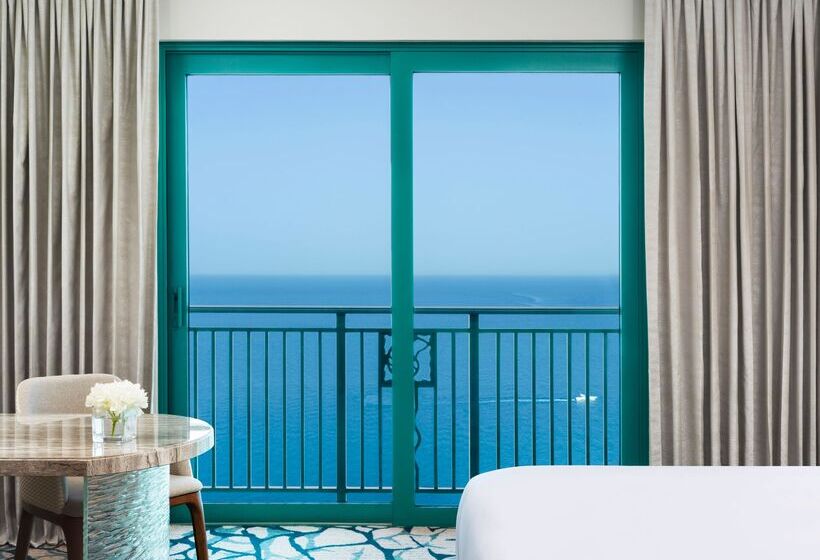 اتاق کلاب, Atlantis, The Palm