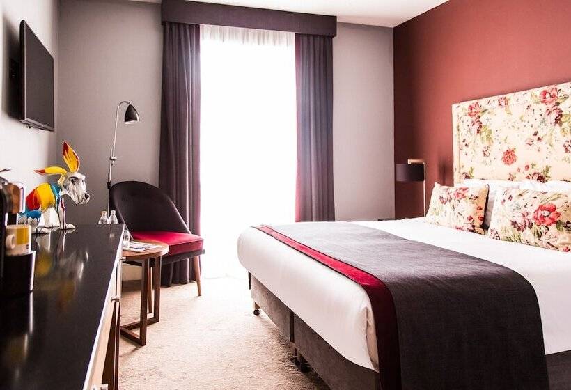 غرفة قياسية, The Montenotte