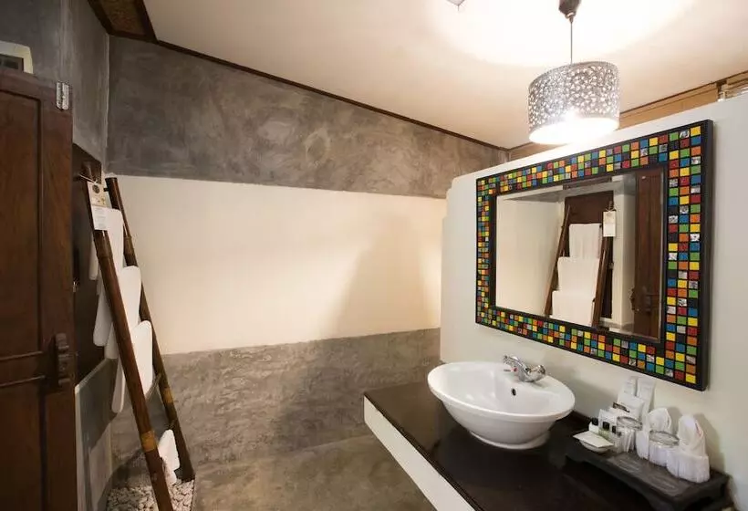 اتاق لوکس, Eco Resort Chiang Mai