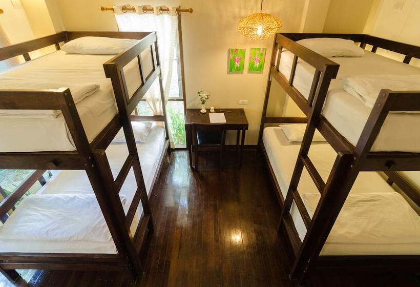 带共用卧室公用房间的床, Eco Resort Chiang Mai