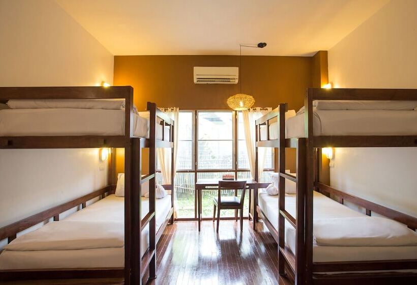 带共用卧室公用房间的床, Eco Resort Chiang Mai