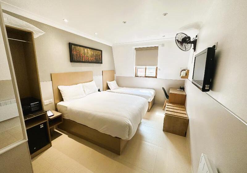 חדר סטנדרט לשלושה, Eurotraveller Hotel  Express