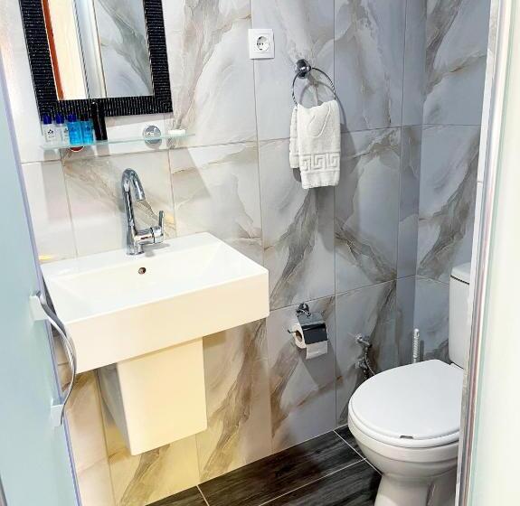 اتاق استاندارد, Karyatit Kaleici