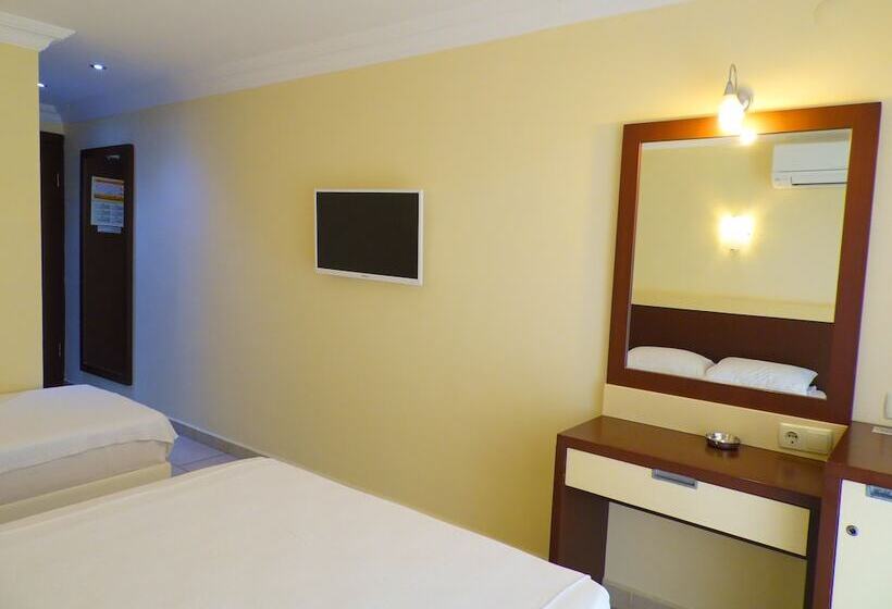 标准三人间, Kleopatra