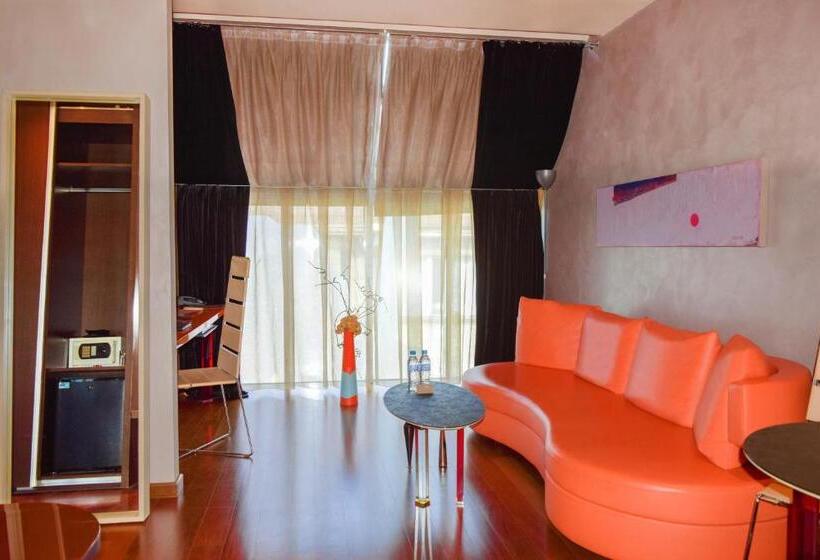 行政房间, Les Fleurs Boutique