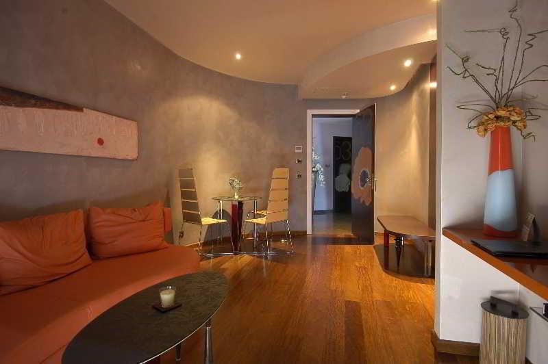 标准间, Les Fleurs Boutique