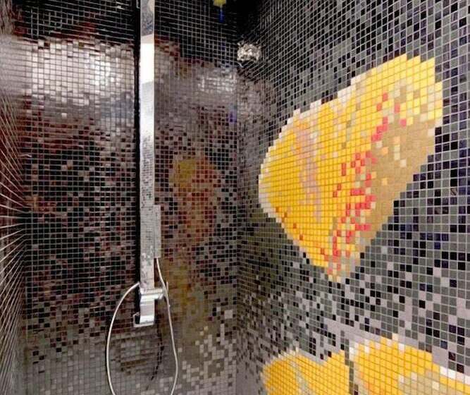 行政房间, Les Fleurs Boutique