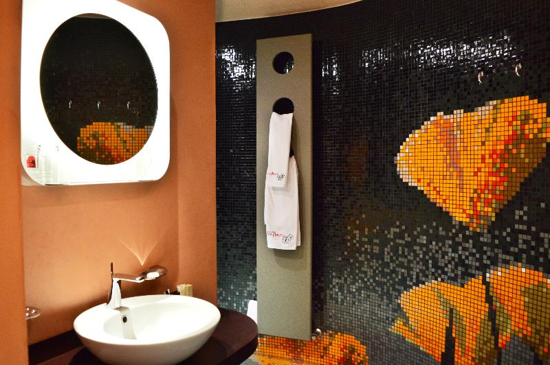 行政房间, Les Fleurs Boutique