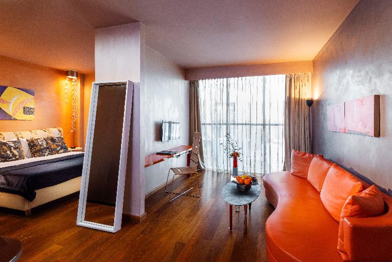 行政房间, Les Fleurs Boutique