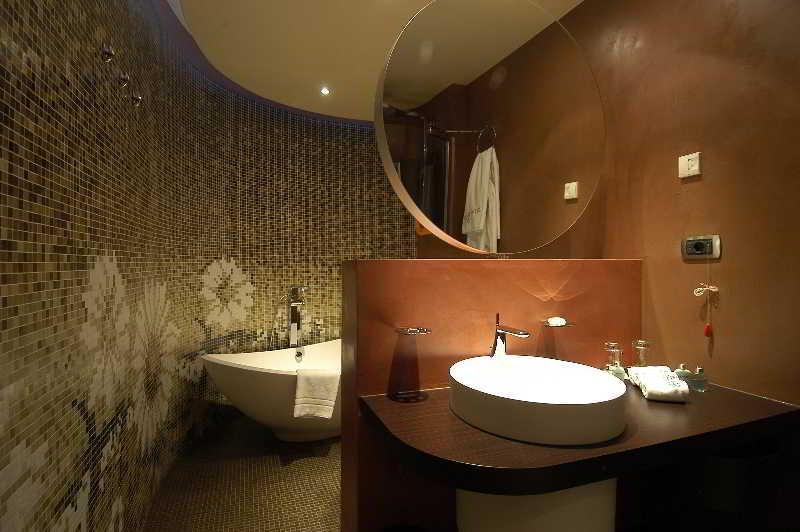 豪华房间, Les Fleurs Boutique