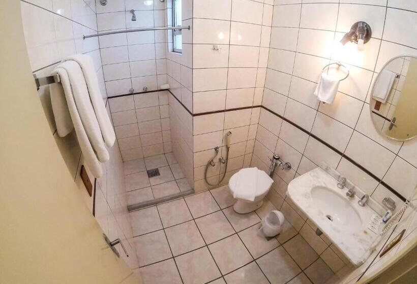 اتاق استاندارد, Milao