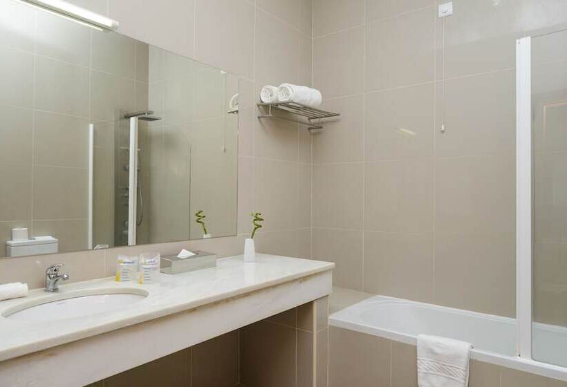 Номер Стандарт, Montebelo Indy Maputo Congress