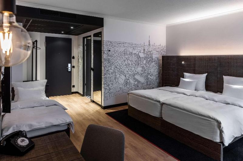 Номер Стандарт Трехместный, Pentahotel Rostock