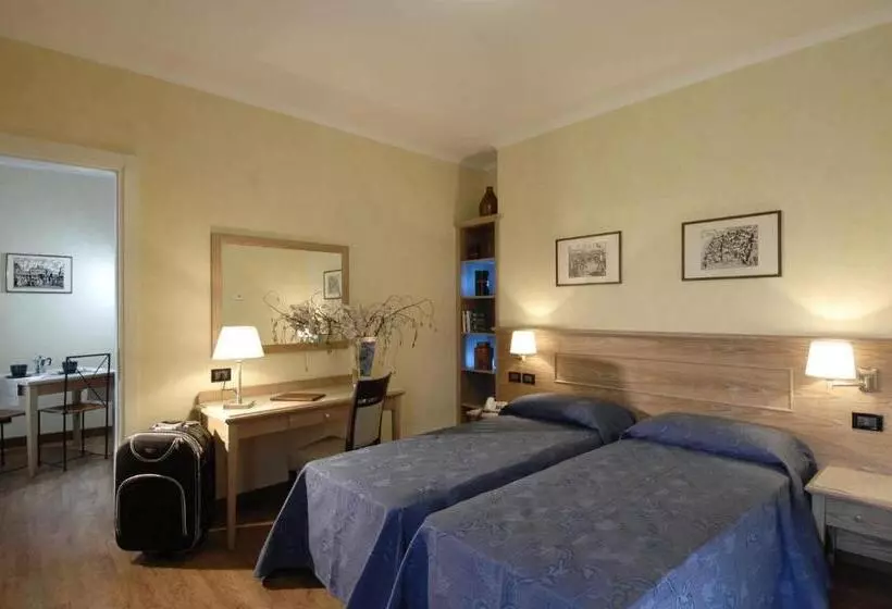 اتاق خانوادگی, Green Hotel Poggio Regillo