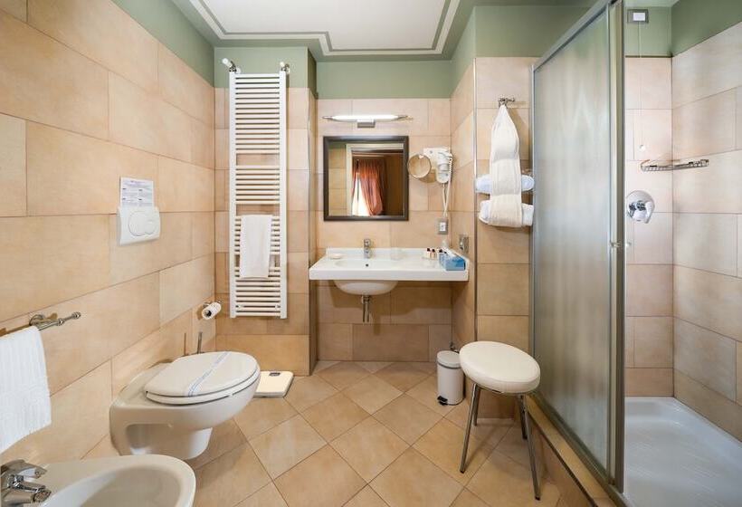 اتاق استاندارد یک نفره, San Luca Palace