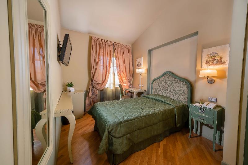 اتاق استاندارد یک نفره, San Luca Palace