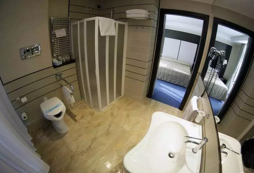 スタンダードトリプルルーム, B&b Hotel Napoli San Mauro