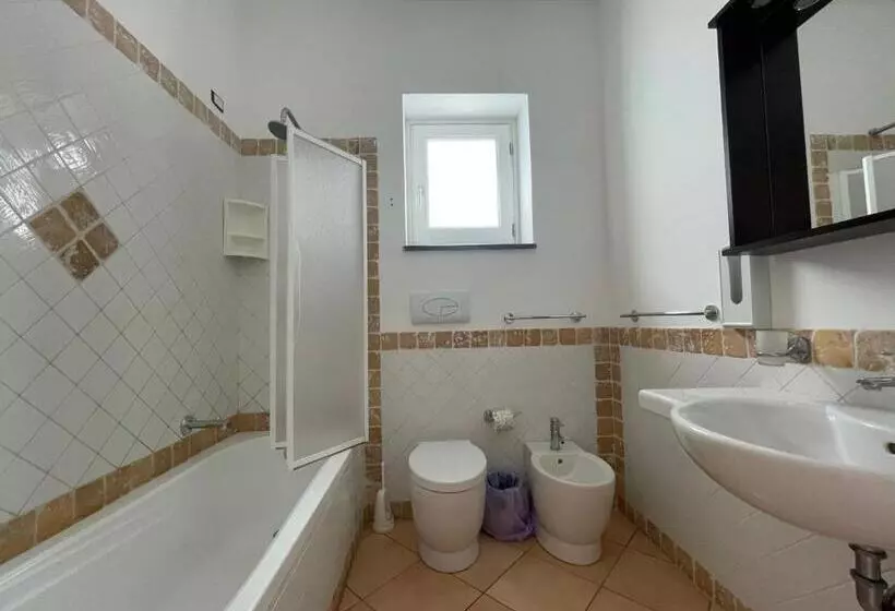 Sviitti 2 Makuuhuonetta, Villa Cute Hvc