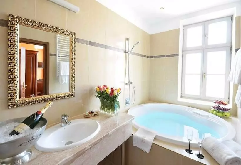 Deluxe-huone, Wolne Miasto Old Town Gdańsk