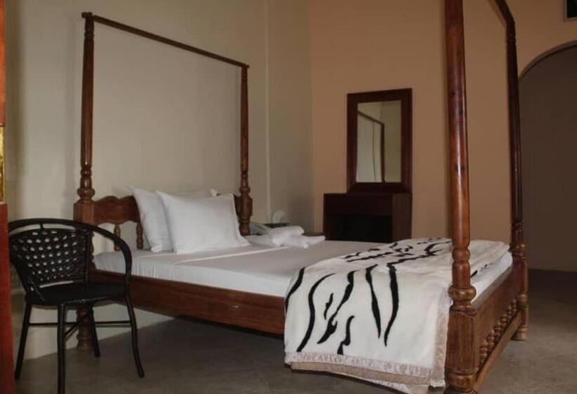 标准间, Safina Resort