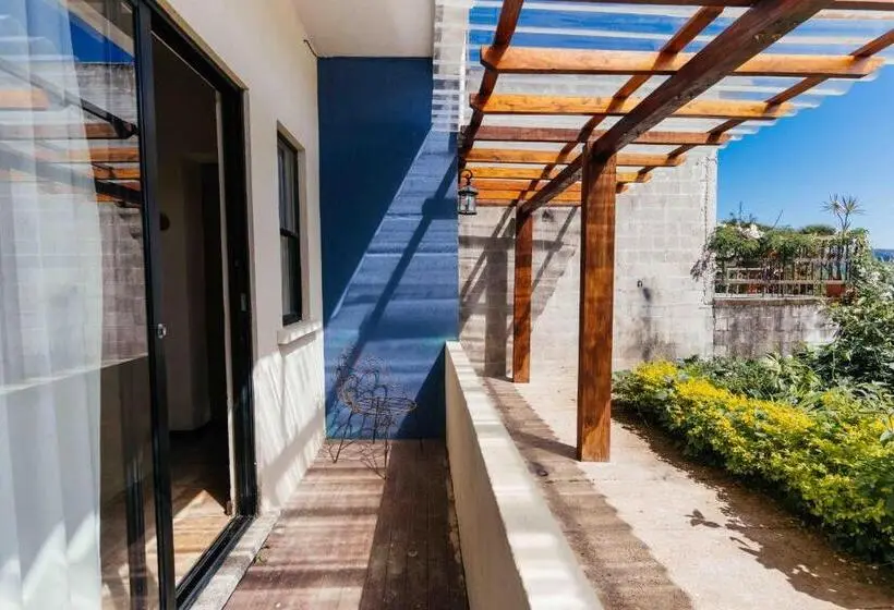استودیوی استاندارد, Casa 1800 Ataco Hotel Boutique