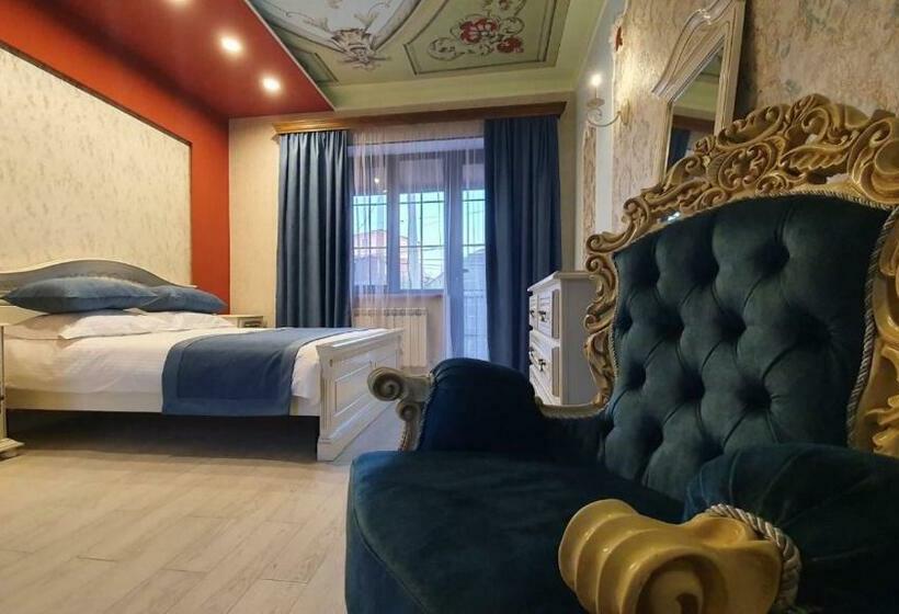 اتاق استاندارد با بالکن, Jinjotel Gyumri