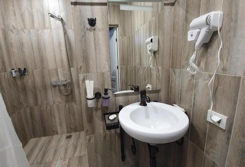 سوییت, Jinjotel Gyumri