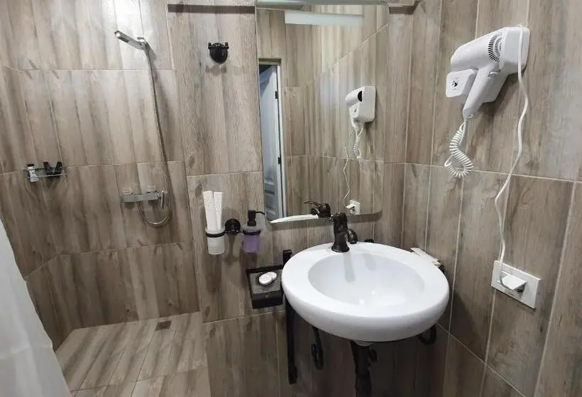 سوییت, Jinjotel Gyumri