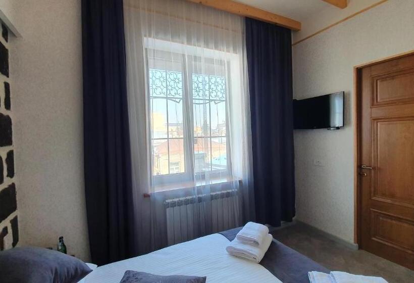 اتاق استاندارد, Jinjotel Gyumri