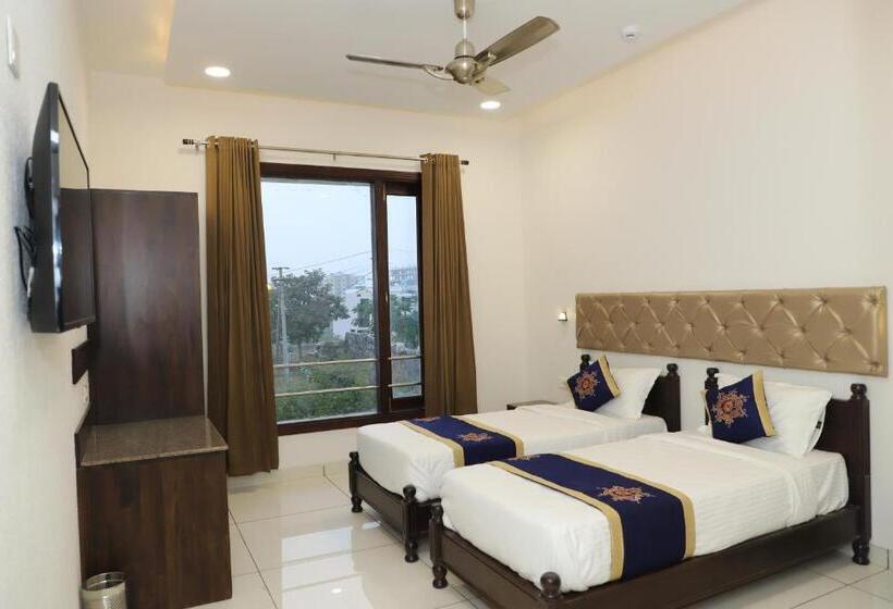 スタンダードルーム, Clover Inn